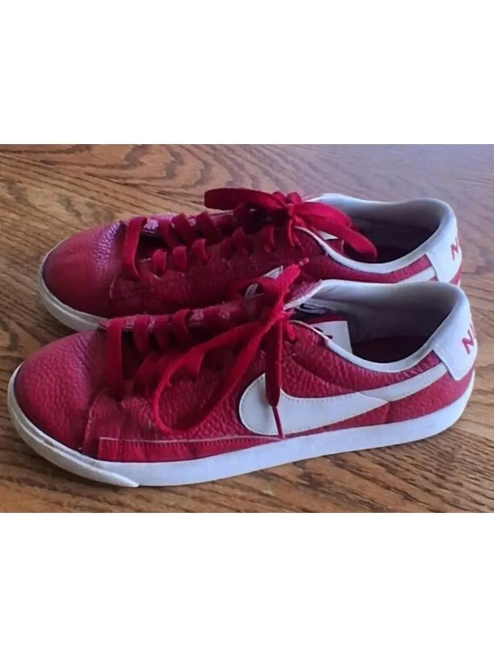 Nike Red Leather Low-Top Sneakers Women Size US 8